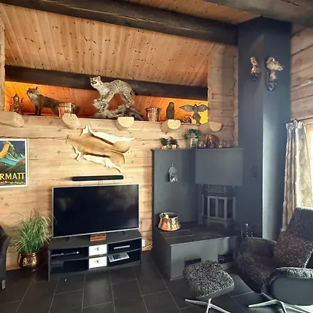 Beautiful Log Cabin In Trysilfjellet South, Ski In Ski Out *