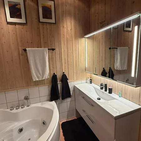 Dağ evi Beautiful Log Cabin In Trysilfjellet South, Ski In Ski Out Trysil